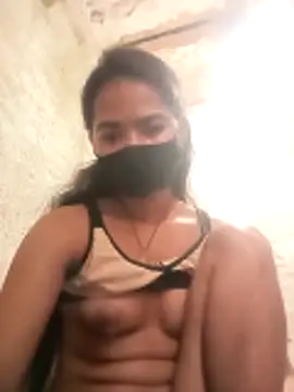 Sunali_Bendre's cam snapshot