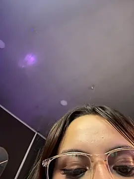 Mia_noiir's cam snapshot