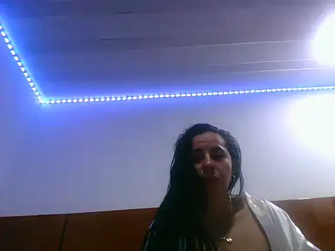 Karlalove1's cam snapshot