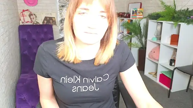 Nika_Kitten live sex cam