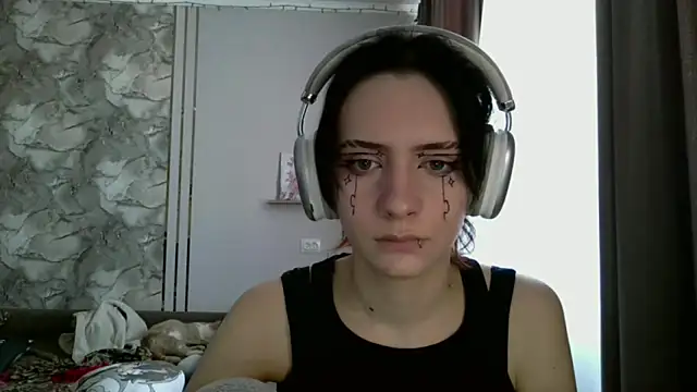 LxayBloom's cam snapshot