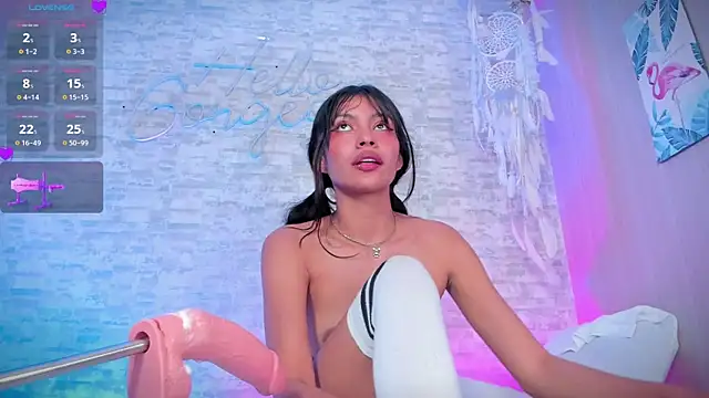 ayla_lux's cam snapshot