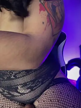 VanneCute1's cam snapshot