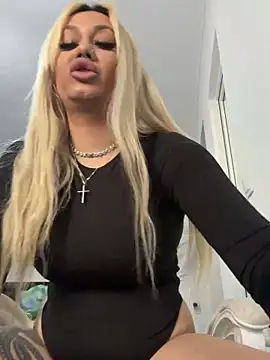 SonyaJoy's cam snapshot