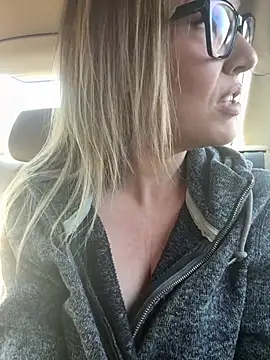 Sacha-xx live sex cam