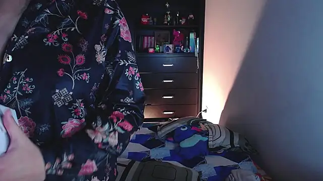 saradiazxxx's cam snapshot