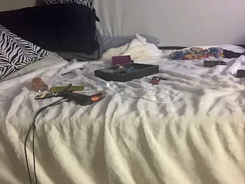 Triggerhappycj100 live sex cam