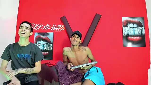 GREEN_BOYS live sex cam