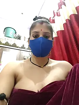 Maahi-Queen live sex cam
