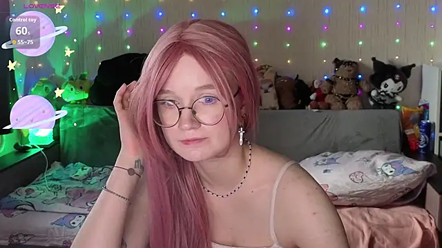 Kitty_smalltits's cam snapshot