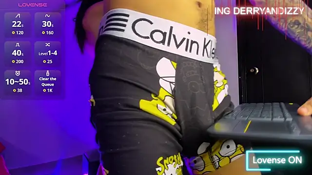 DerryAndIzzy live sex cam