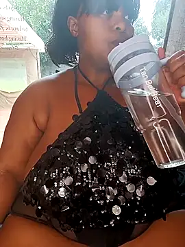 ChoklitBerryXX live sex cam