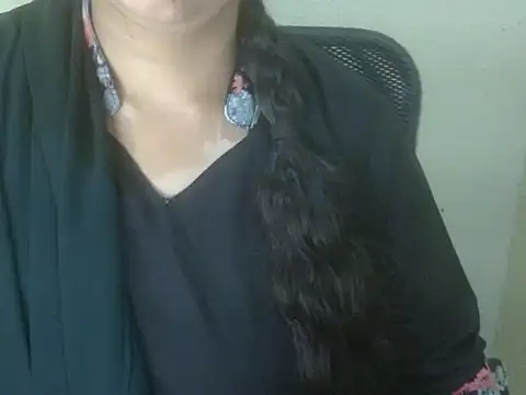 Cute_Aliyaa's cam snapshot