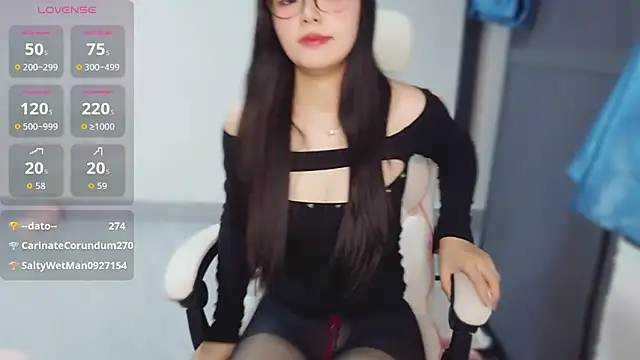 -XiaoYu-777 live sex cam