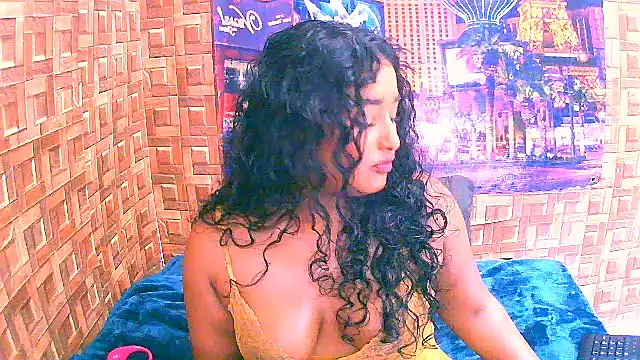 IndianAngel4u's cam snapshot