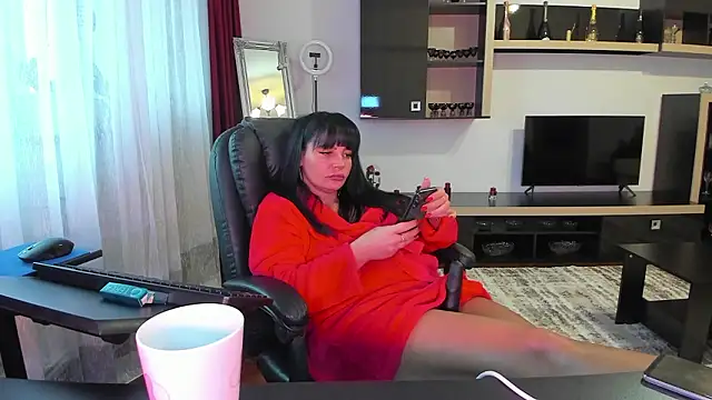 Ella_sweety00's cam snapshot