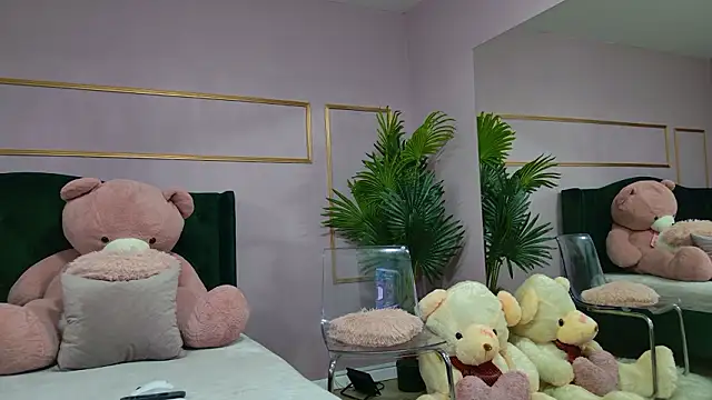 KirraWhite's cam snapshot