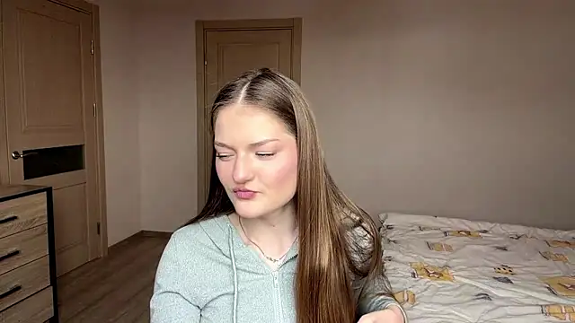 Milayouknow's cam snapshot