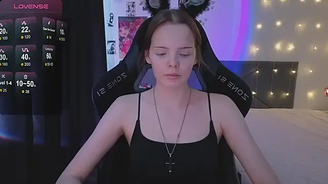 Luna_Navy's cam snapshot