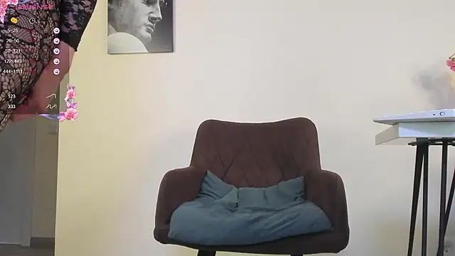 PoisonEvelyn live sex cam