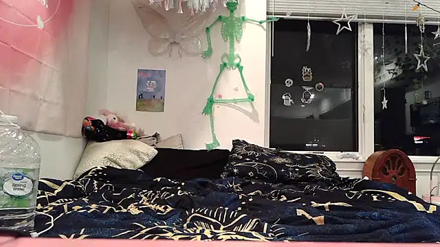 Trickylucy555's cam snapshot