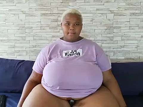 BustyBmw's cam snapshot