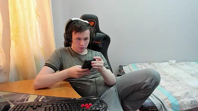 iliaskrislove live sex cam