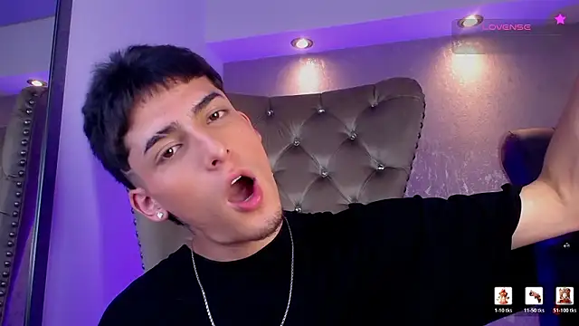 MateoMitchell live sex cam