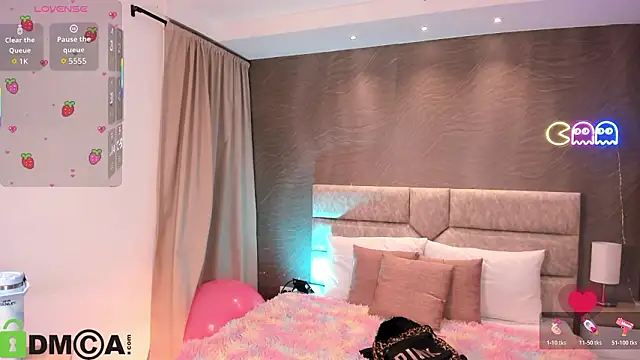 Arinextdoor's cam snapshot