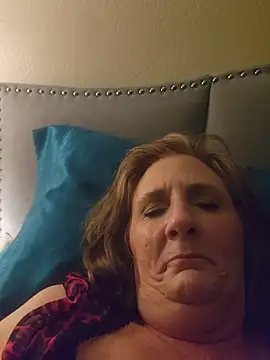 HotAzMilf live sex cam