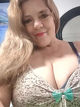 karlaanqui1's cam snapshot