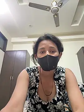 raavigirl's cam snapshot