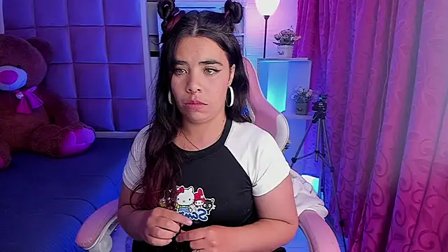 liany_taylor's cam snapshot