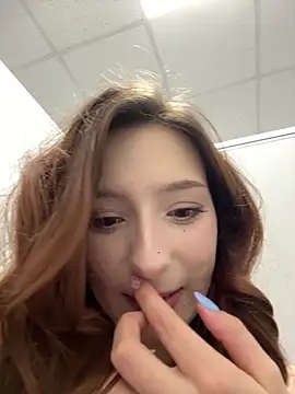 LilluKatten live sex cam