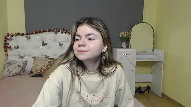 TinaRedly live sex cam