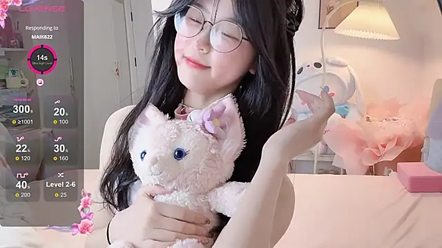 Luminous4173 live sex cam