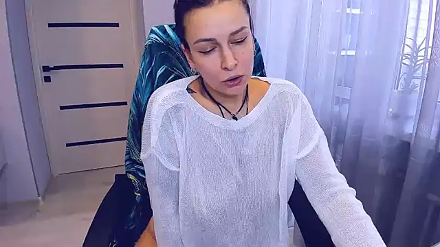 AlexiaDarren live sex cam