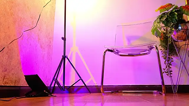 AlessiaLondon's cam snapshot