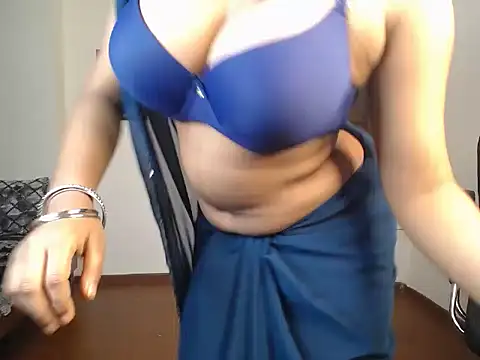 Devil_lily7's cam snapshot