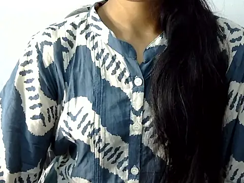 Khushi_v's cam snapshot