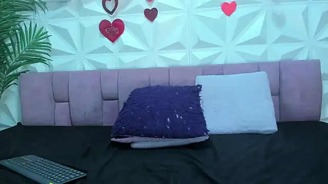 Anggie_Miller's cam snapshot